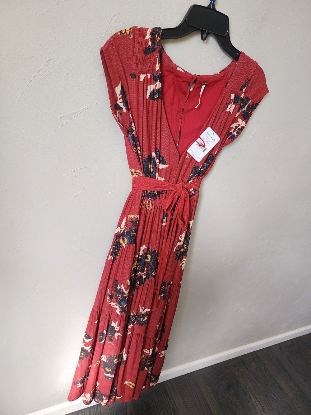 Free People Red Floral Tie-Waist Maxi Dress Size 0 NWT - Picture 2 of 7